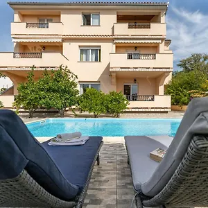  Apartment Juric Apartments-rab